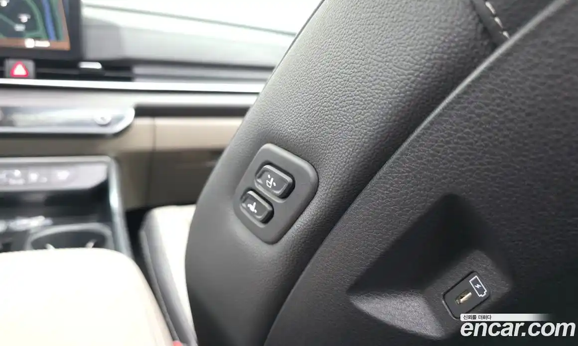 Kia Carnival 2024 1.6 автомат (гидро), фото 40