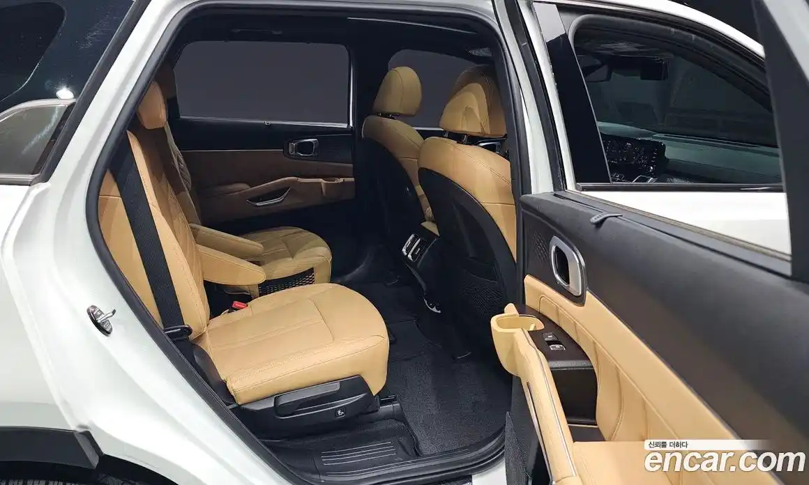 Kia Sorento 2022 1.6 автомат (гидро), фото 16