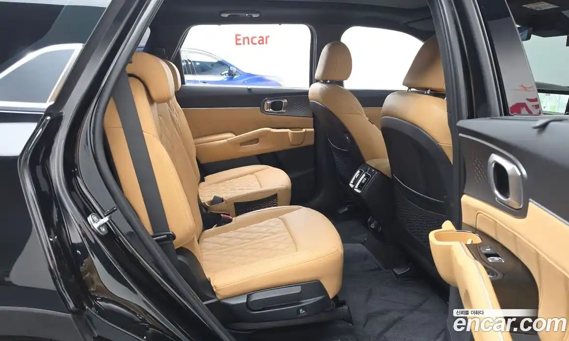 Kia Sorento 2023 2.2 автомат (гидро), фото 17