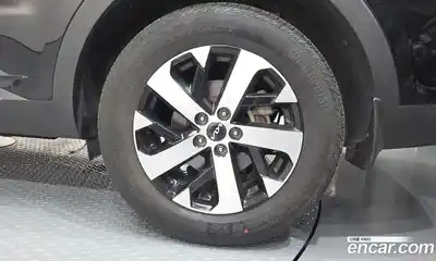 Kia Sorento 2023 2.2 автомат (гидро), миниатюра 7