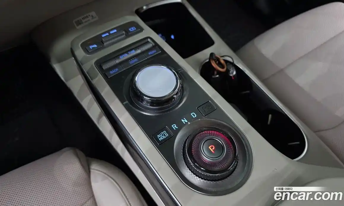 Genesis GV70 2024 2.5 автомат (гидро), фото 11