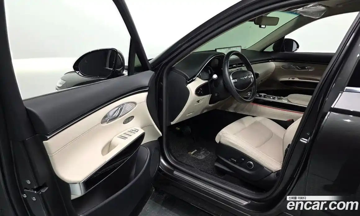 Genesis GV70 2024 2.5 автомат (гидро), фото 12