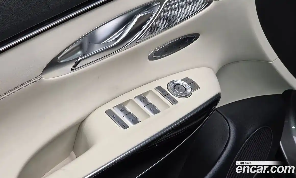 Genesis GV70 2024 2.5 автомат (гидро), фото 21