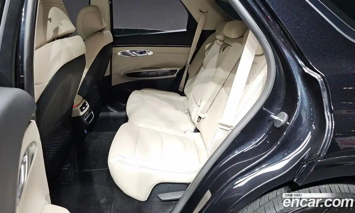 Genesis GV70 2021 2.5 автомат (гидро), фото 16