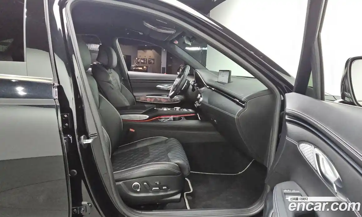 Genesis GV70 2023 2.5 автомат (гидро), фото 18