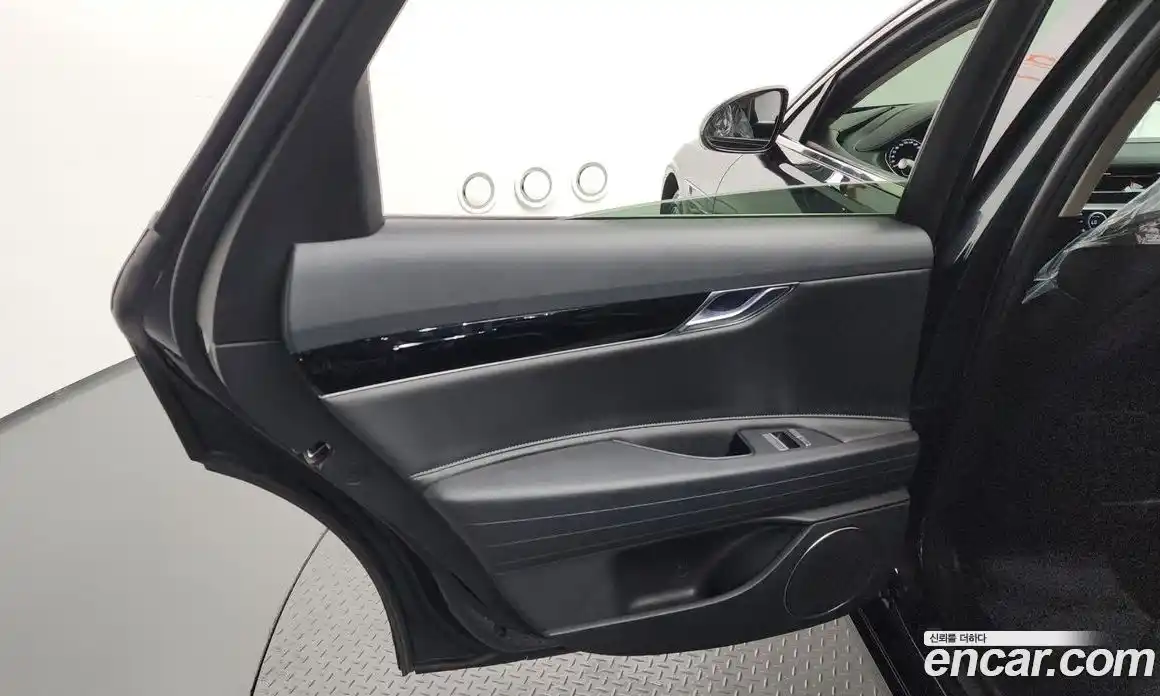 Genesis G80 2023 2.5 автомат (гидро), фото 15