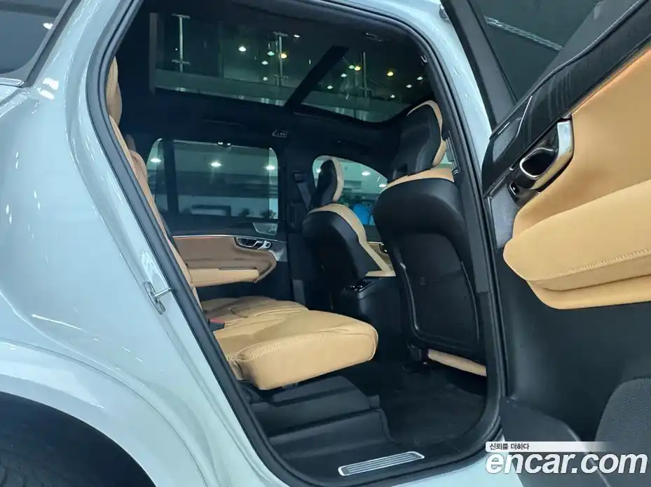 Volvo XC90 2022 2.0 автомат (гидро), фото 16