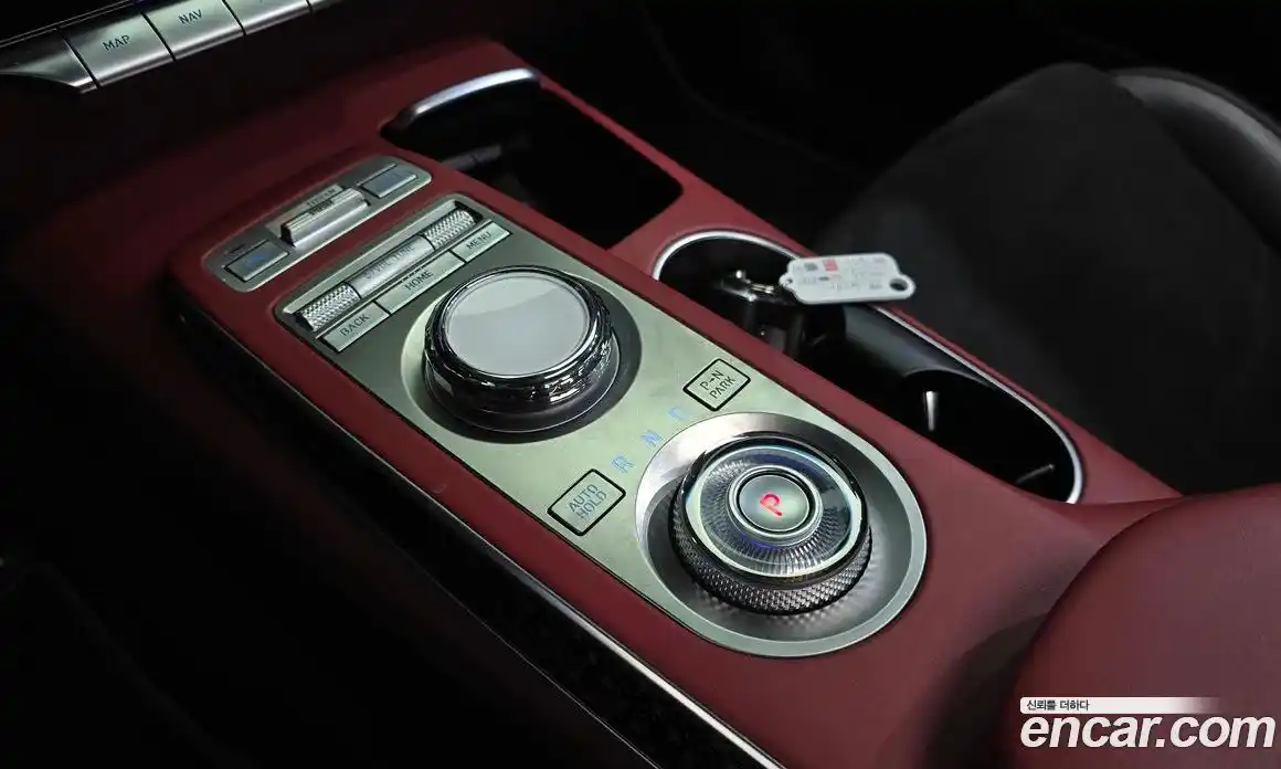 Genesis GV70 2022 2.5 автомат (гидро), фото 25