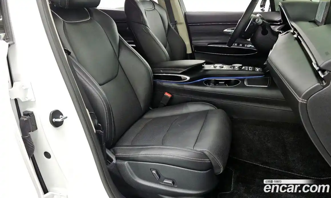 Genesis GV70 2022 2.5 автомат (гидро), фото 17