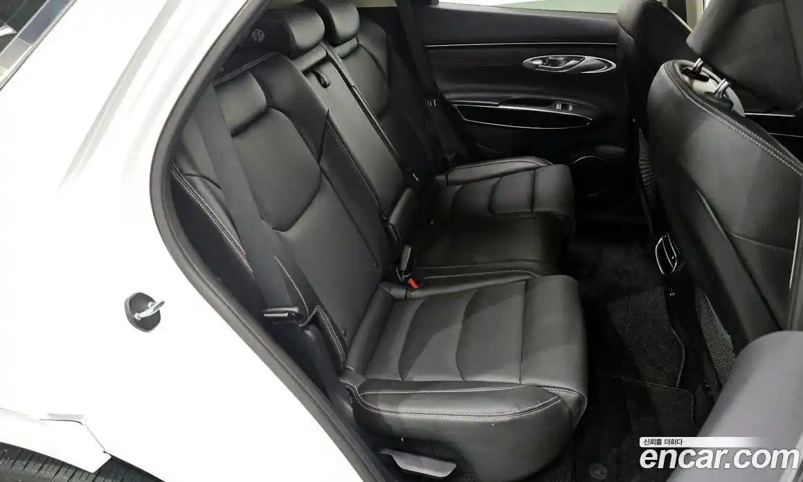 Genesis GV70 2022 2.5 автомат (гидро), фото 18