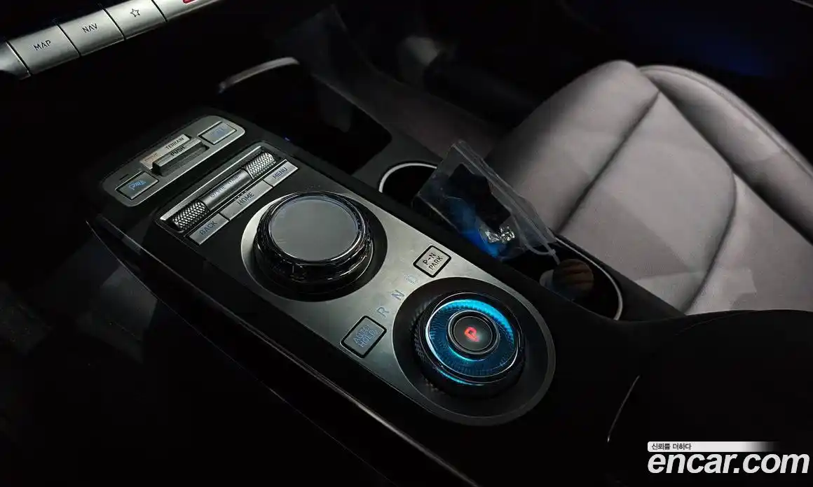 Genesis GV70 2022 2.5 автомат (гидро), фото 9