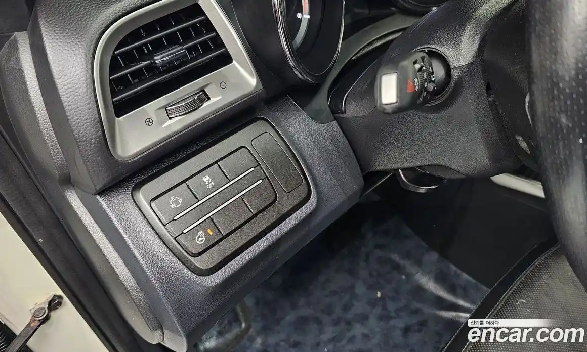 SsangYong TIBOLI 2015 1.6 автомат (гидро), фото 24