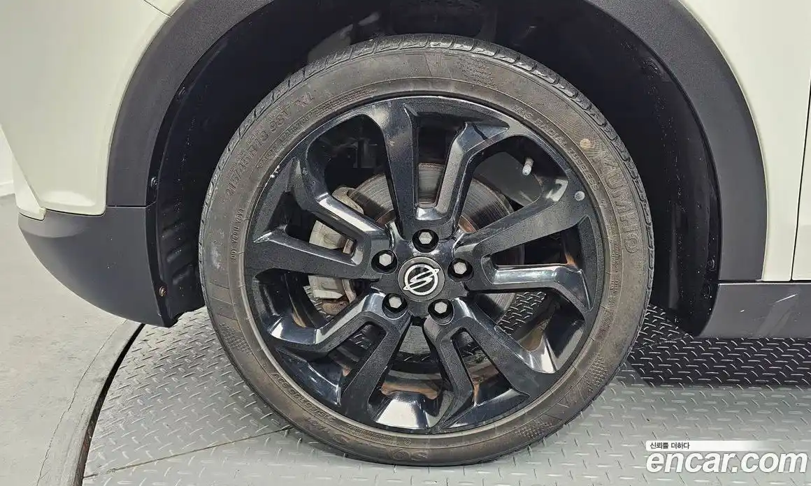 SsangYong TIBOLI 2015 1.6 автомат (гидро), фото 5
