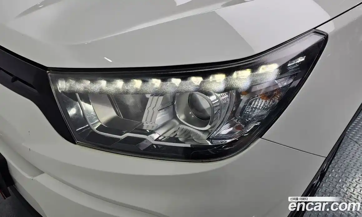 SsangYong TIBOLI 2015 1.6 автомат (гидро), фото 8