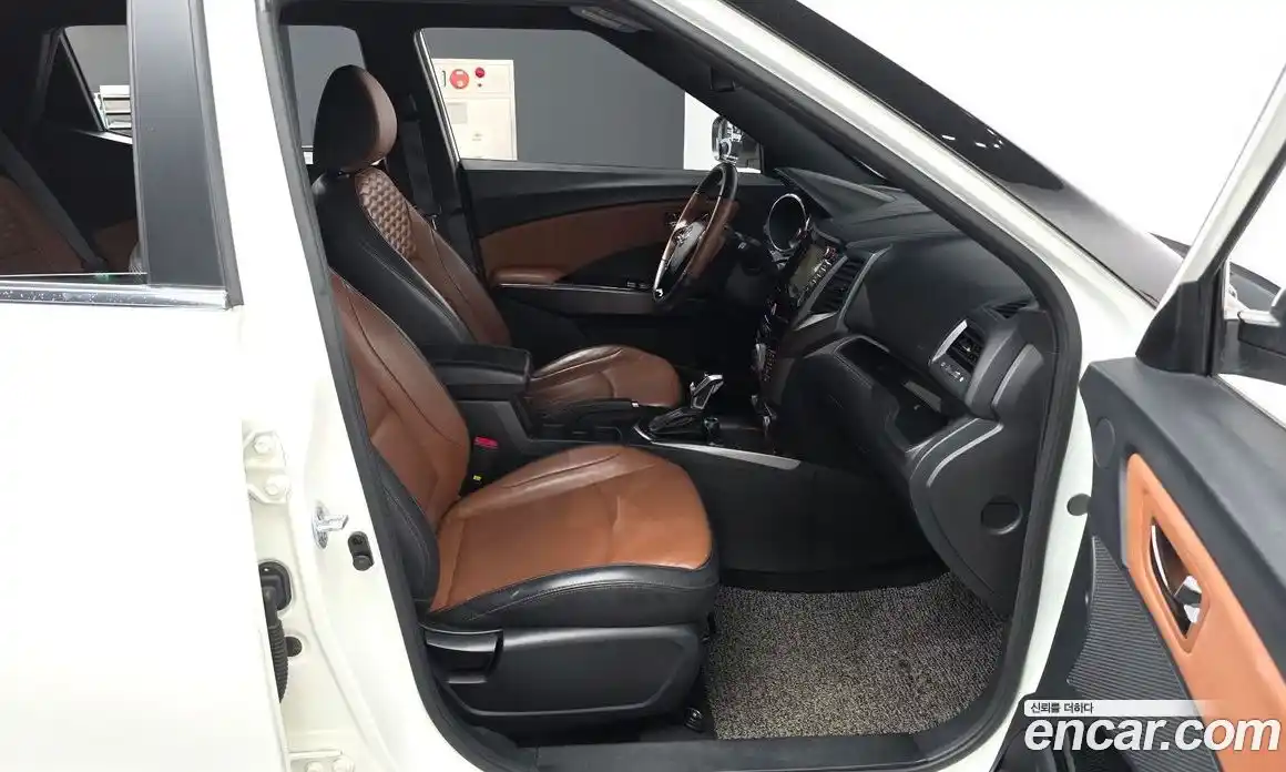 SsangYong TIBOLI 2019 1.6 автомат (гидро), фото 11