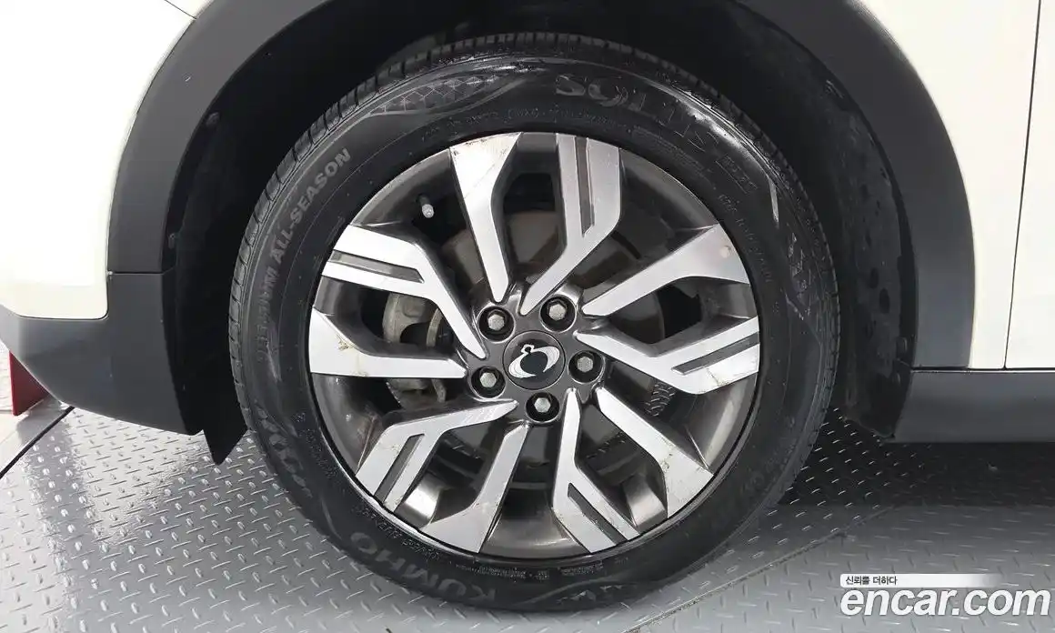 SsangYong TIBOLI 2019 1.6 автомат (гидро), фото 5
