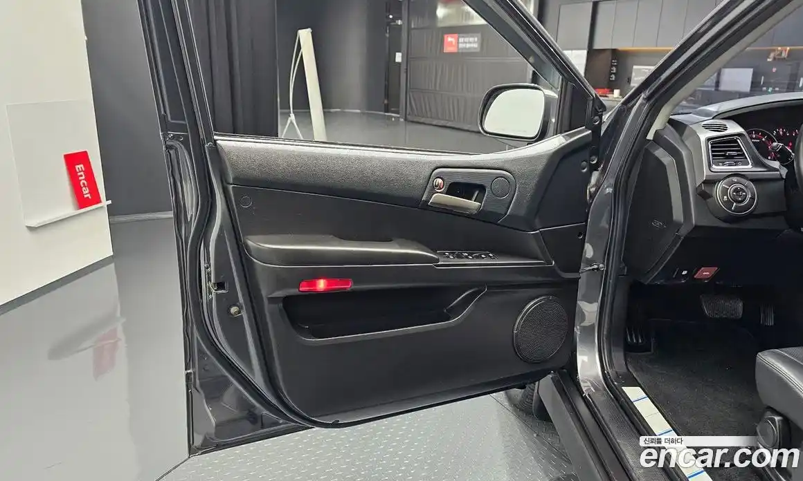 SsangYong Korando 2016 2.2 автомат (гидро), фото 14