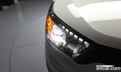 SsangYong TIBOLI 2016 1.6 автомат (гидро), миниатюра 8
