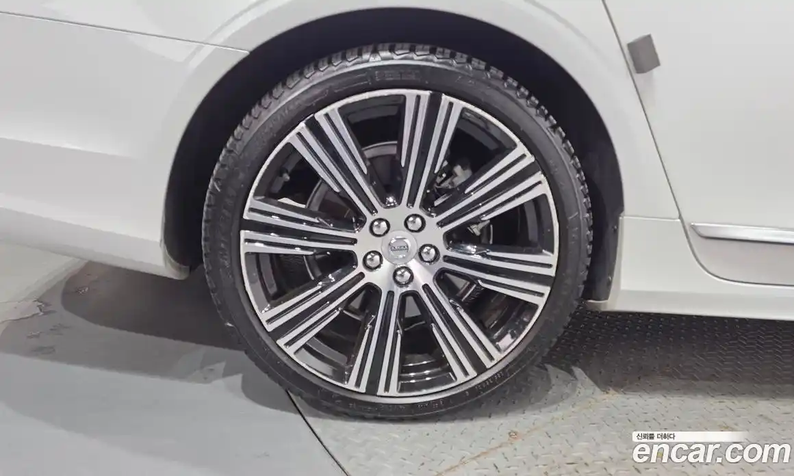 Volvo S90 2023 2.0 автомат (гидро), фото 4