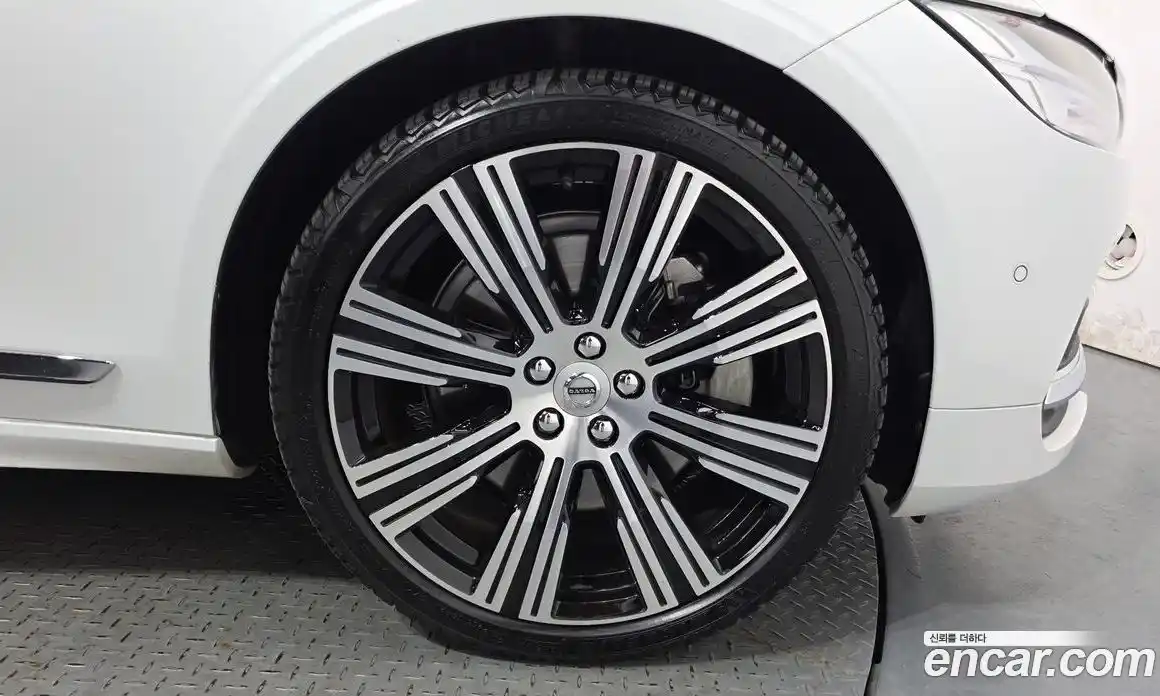 Volvo S90 2023 2.0 автомат (гидро), фото 6