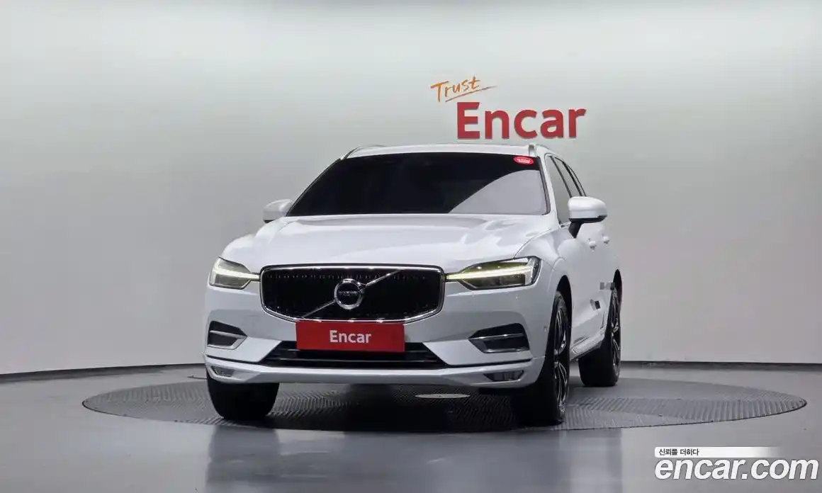 Volvo XC60 2018 2.0 автомат (гидро), фото 3