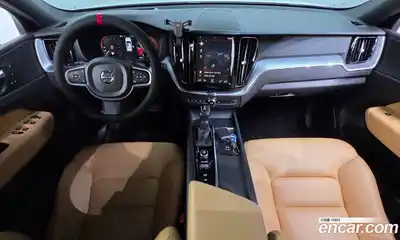 Volvo XC60 2018 2.0 автомат (гидро), миниатюра 7