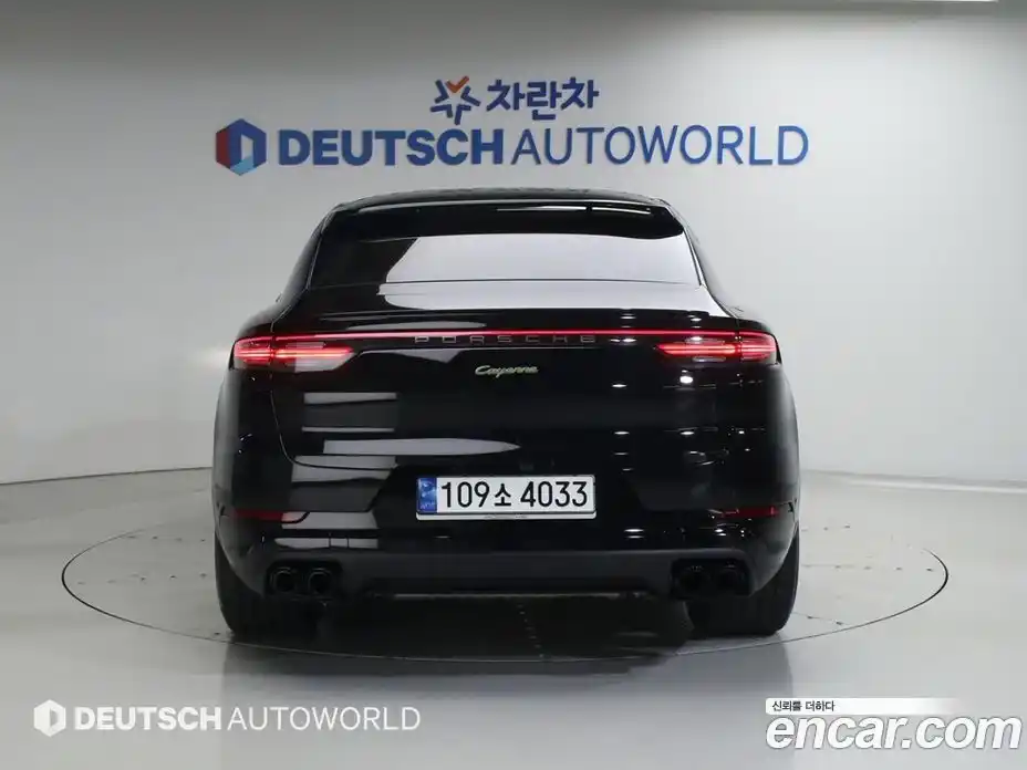Porsche Cayenne 2023 3.0 автомат (гидро), фото 5