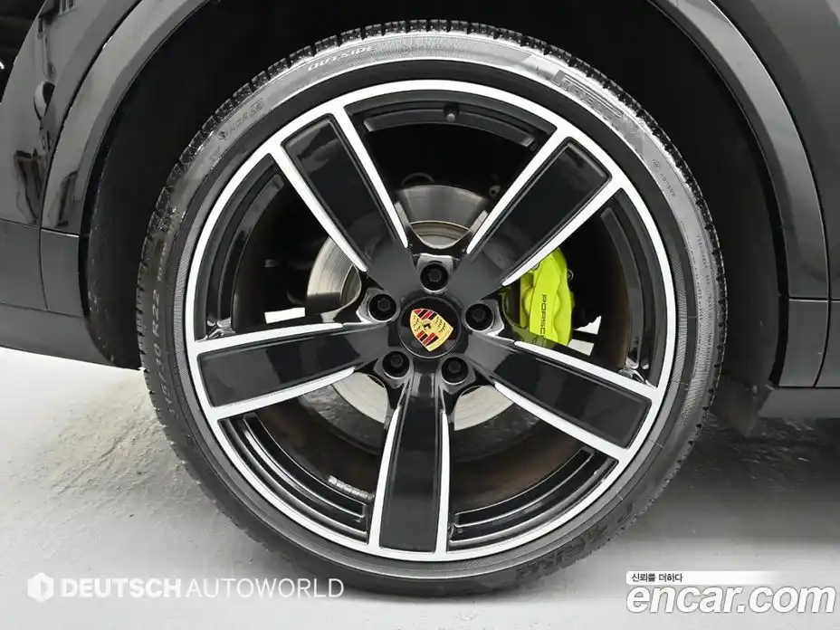 Porsche Cayenne 2023 3.0 автомат (гидро), фото 6