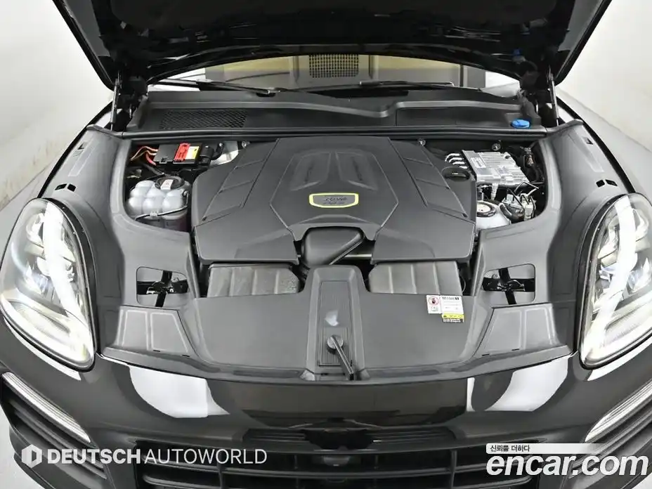 Porsche Cayenne 2023 3.0 автомат (гидро), фото 7
