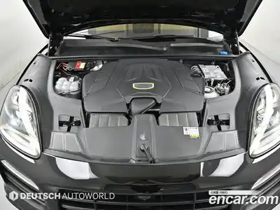 Porsche Cayenne 2023 3.0 автомат (гидро), миниатюра 7