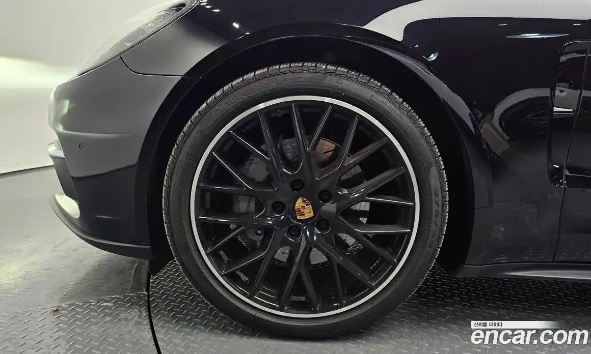 Porsche Panamera 2018 2.9 автомат (гидро), фото 5