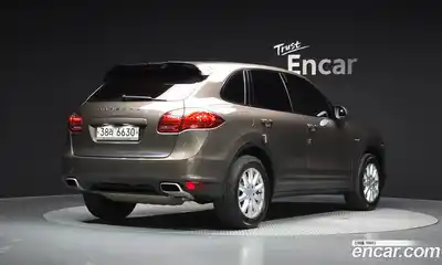 Porsche Cayenne 2012 3.0 автомат (гидро), миниатюра 2