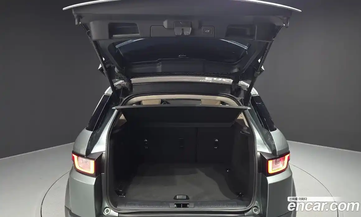 Land Rover Range Rover Evoque 2016 2.0 автомат (гидро), фото 20