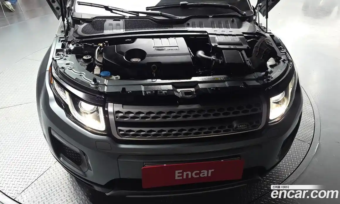 Land Rover Range Rover Evoque 2016 2.0 автомат (гидро), фото 6