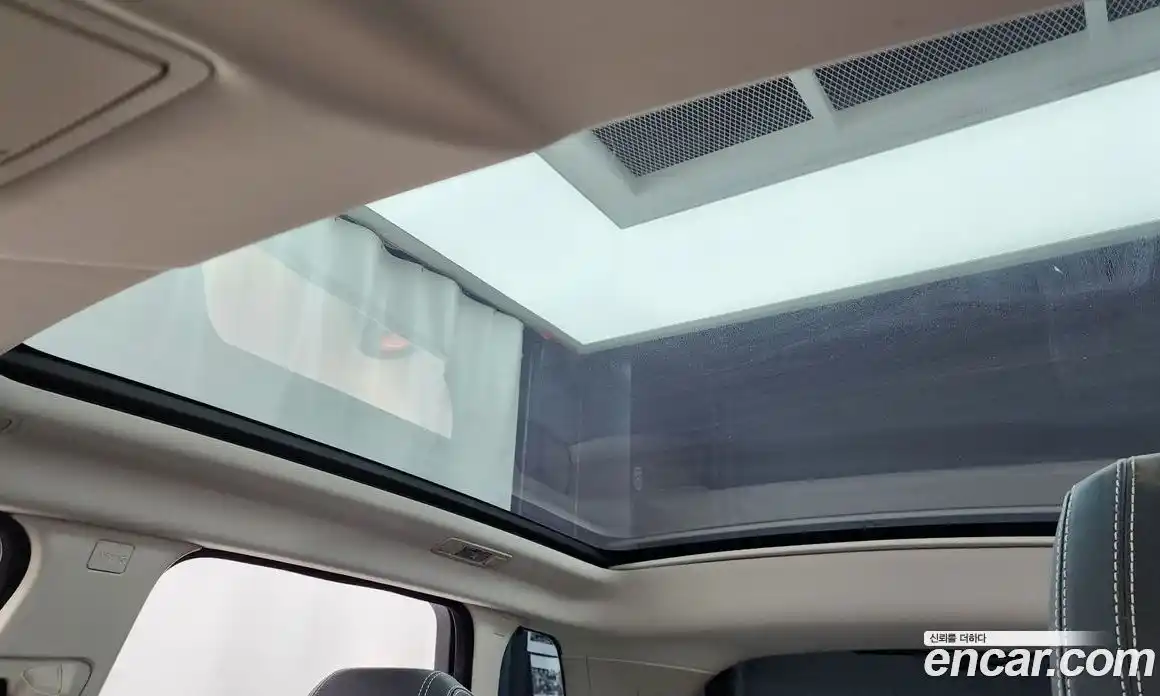 Land Rover Range Rover Evoque 2019 2.0 автомат (гидро), фото 18