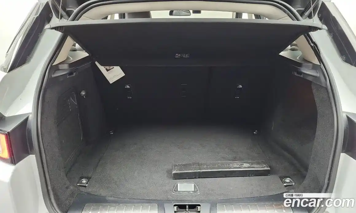 Land Rover Range Rover Evoque 2019 2.0 автомат (гидро), фото 20