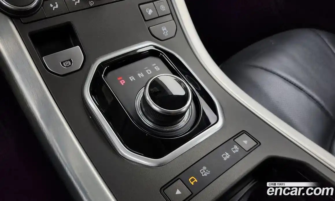 Land Rover Range Rover Evoque 2019 2.0 автомат (гидро), фото 9