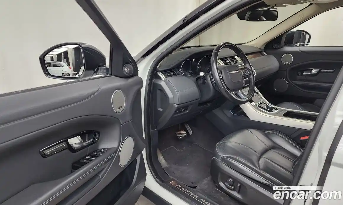 Land Rover Range Rover Evoque 2019 2.0 автомат (гидро), фото 10