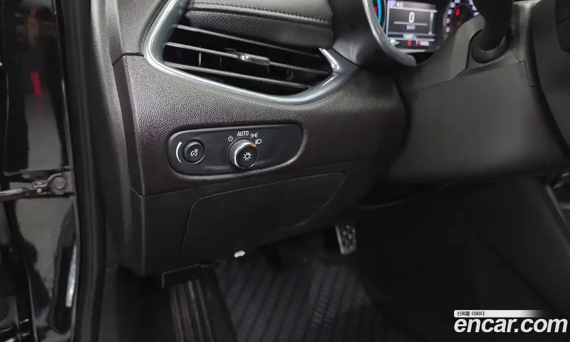 Chevrolet Malibu 2016 2.0 автомат (гидро), фото 25