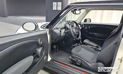 Mini Cooper 2011 1.6 автомат (гидро), миниатюра 10