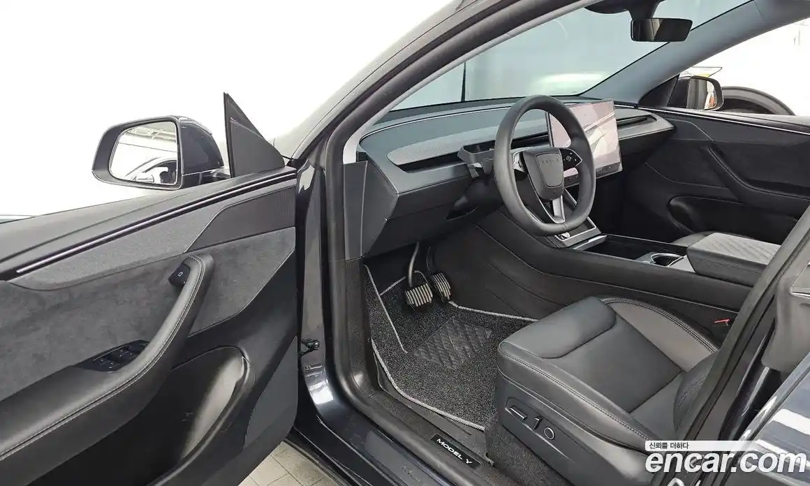 Tesla Model Y 2025 0.2 автомат (гидро), фото 13 Tesla Model Y 2025 0.2 автомат (гидро), фото 13