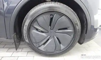 Tesla Model Y 2025 0.2 автомат (гидро), миниатюра 7 Tesla Model Y 2025 0.2 автомат (гидро), миниатюра 7
