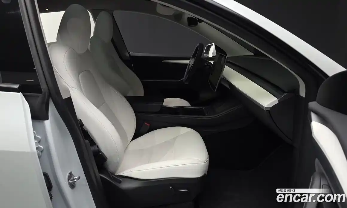 Tesla Model Y 2024 0.2 автомат (гидро), фото 12 Tesla Model Y 2024 0.2 автомат (гидро), фото 12