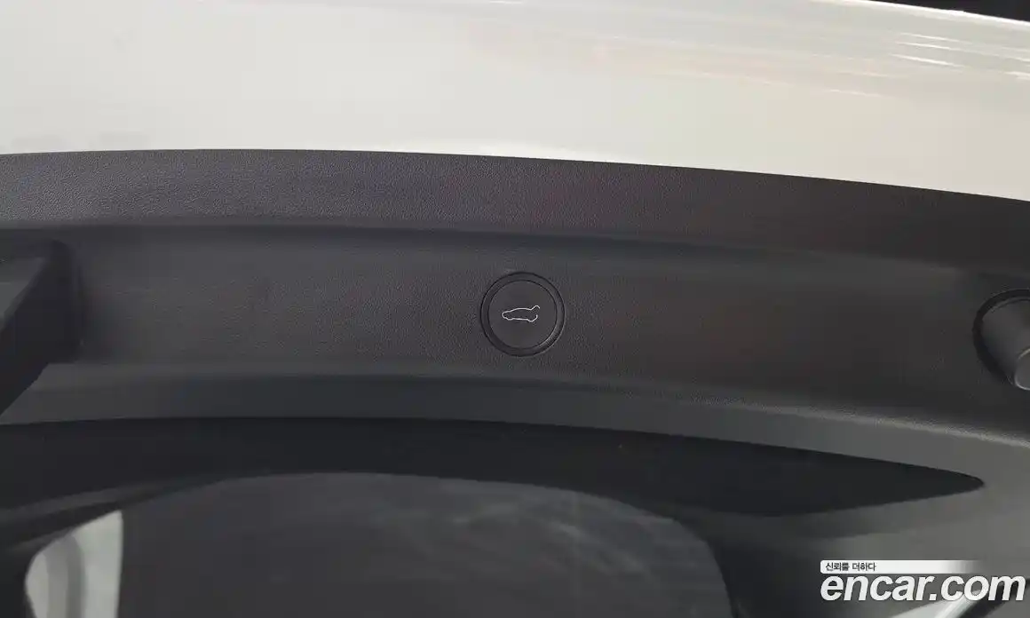 Tesla Model Y 2024 0.2 автомат (гидро), фото 19 Tesla Model Y 2024 0.2 автомат (гидро), фото 19