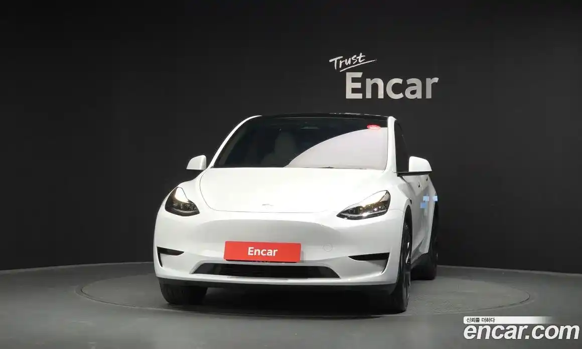 Tesla Model Y 2024 0.2 автомат (гидро), фото 3 Tesla Model Y 2024 0.2 автомат (гидро), фото 3