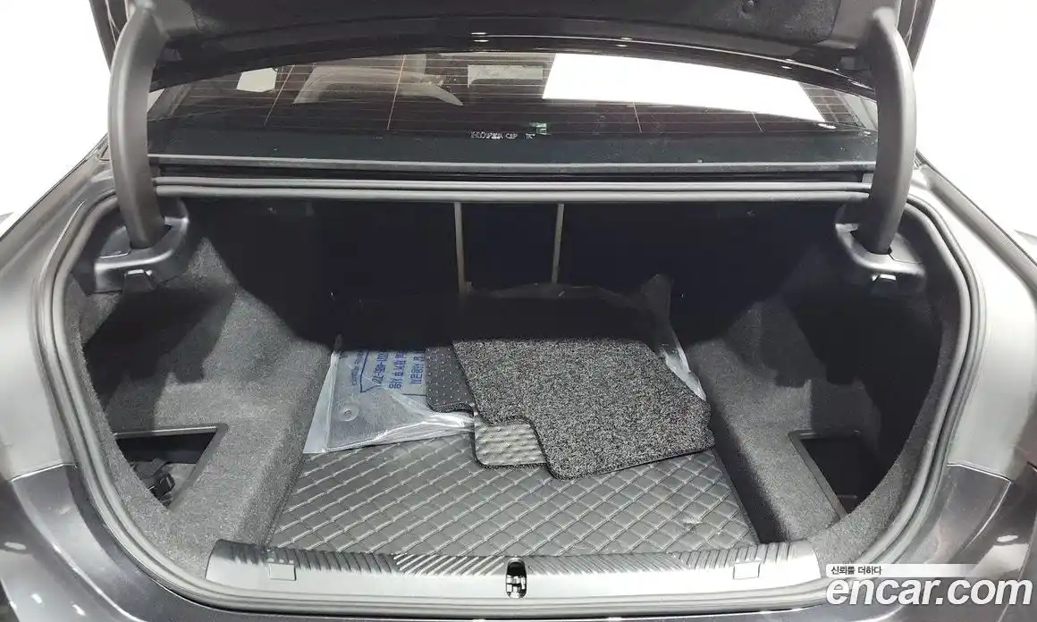 BMW 5 серия 2025 2.0 автомат (гидро), фото 24