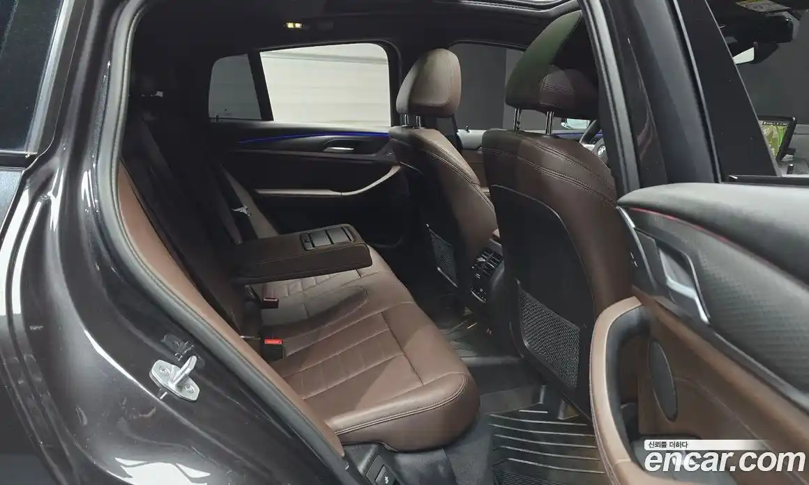 BMW X4 2023 2.0 автомат (гидро), фото 17