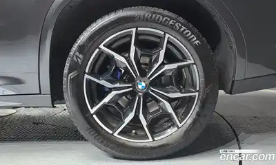 BMW X4 2023 2.0 автомат (гидро), миниатюра 7