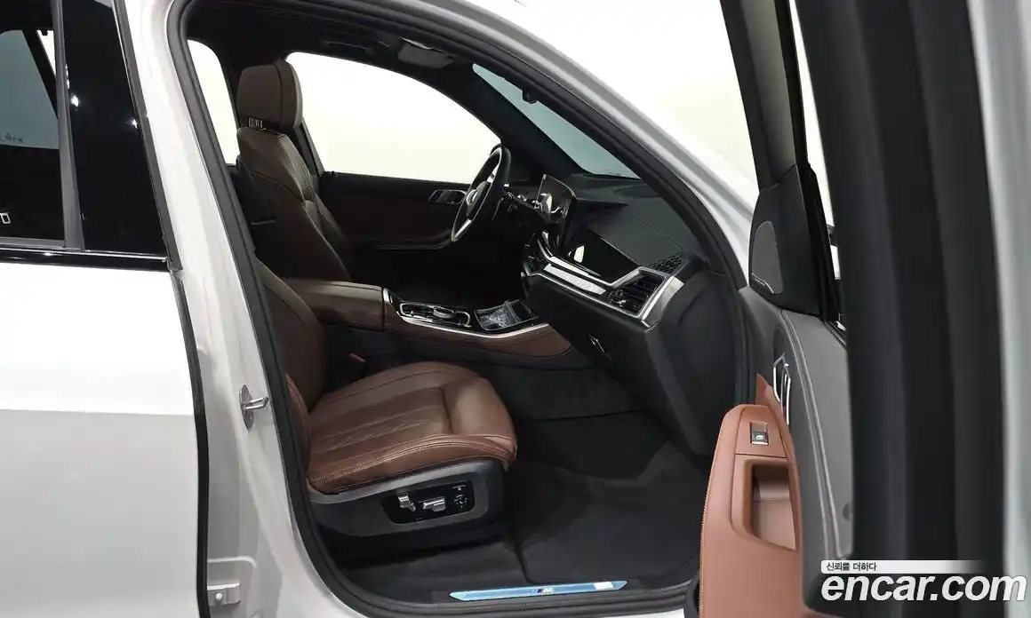 BMW X5 2025 3.0 автомат (гидро), фото 11