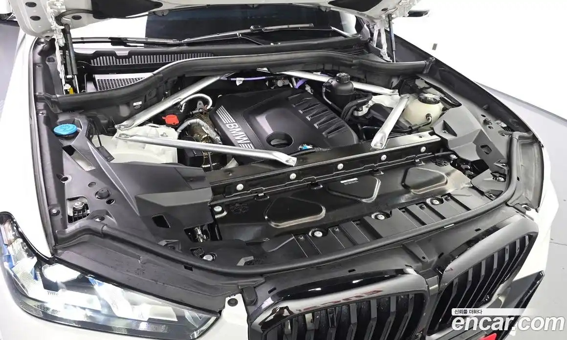 BMW X5 2025 3.0 автомат (гидро), фото 6